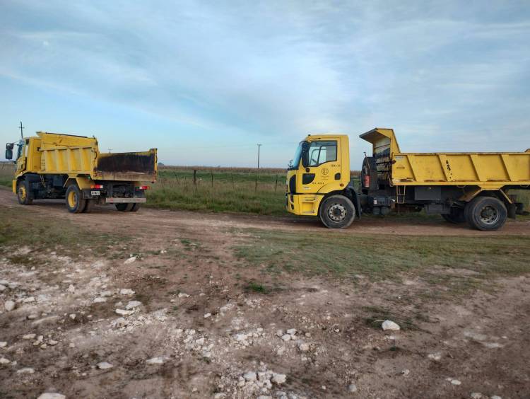 Firme compromiso con los productores: Moccero gestionó maquinaria vial