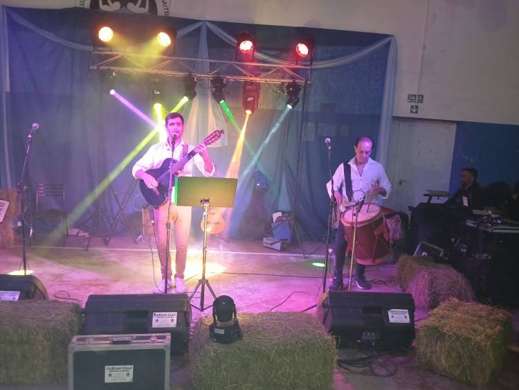 El festival de folclore a beneficio del Centro de Dia y Nancy Donoso fue un éxito