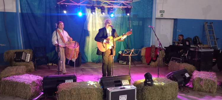 El festival de folclore a beneficio del Centro de Dia y Nancy Donoso fue un éxito