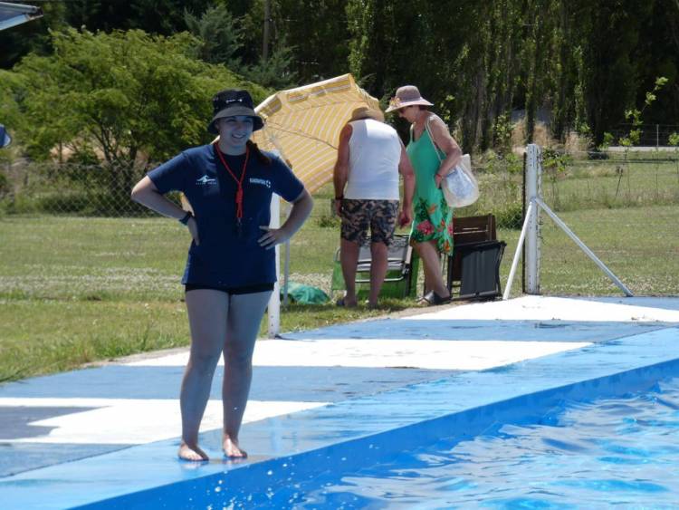 El Club El Progreso de pueblo Santa Maria inauguro la temporada de pileta 25/26