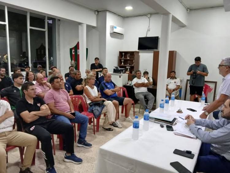 Asamblea de la Liga Regional de Fútbol Ernesto Palenzona reelecto al frente de la misma