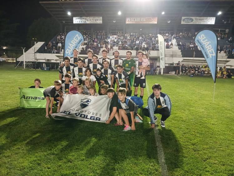 Blanco y Negro Campeón de la Copa de Verano
