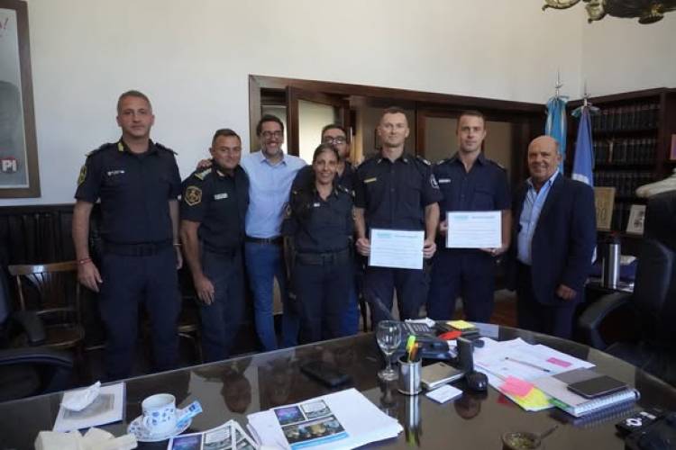 Programa de reconocimiento a Efectivos Policiales