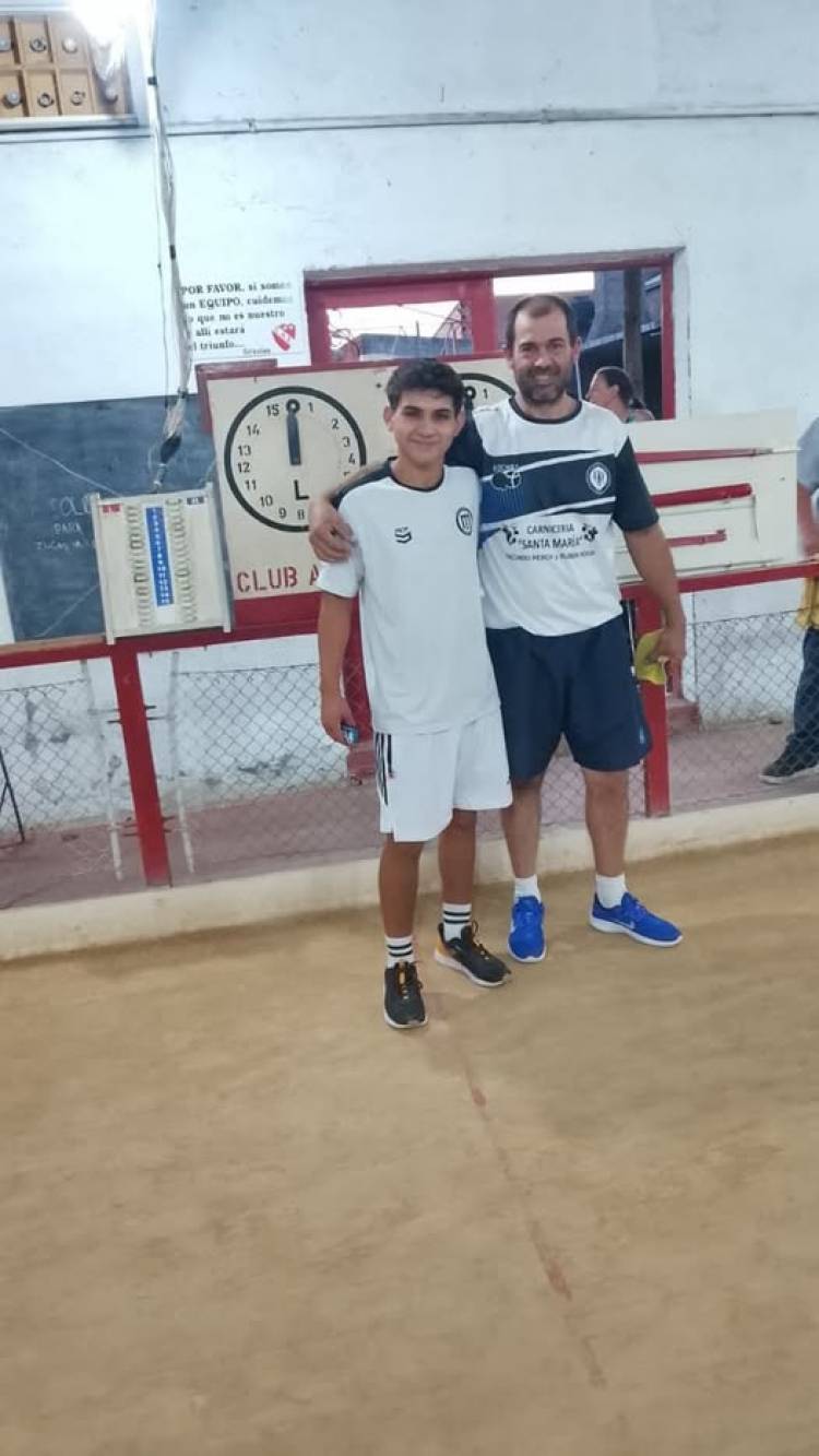MAXI DIETZEL SACÓ A RELUCIR SU OFICIO Y SERÁ CORONEL SUAREZ EN PRIMERA DIVISIÓN