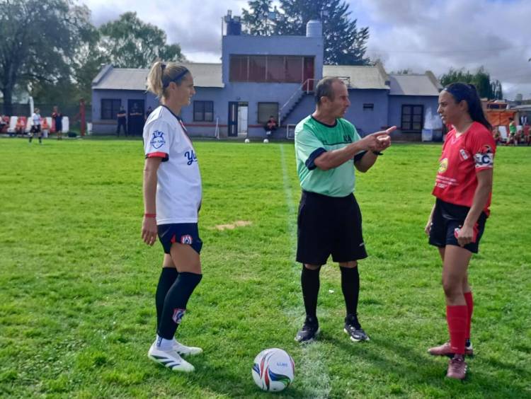 Fútbol Femenino Tiro Federal CS volvió a su cancha y ganó frente al rojo