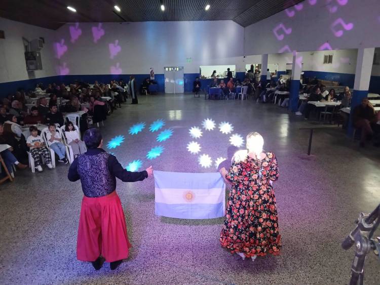 Festival Folclórico Suárez Late en San Martin de Santa Trinidad