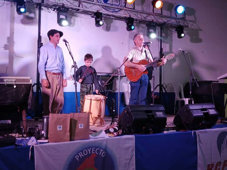 Festival Folclórico Suárez Late en San Martin de Santa Trinidad