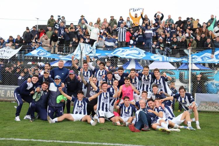 Club Sarmiento se quedó con el Torneo Apertura, con 2 goles de Abad qué se vistió de héroe