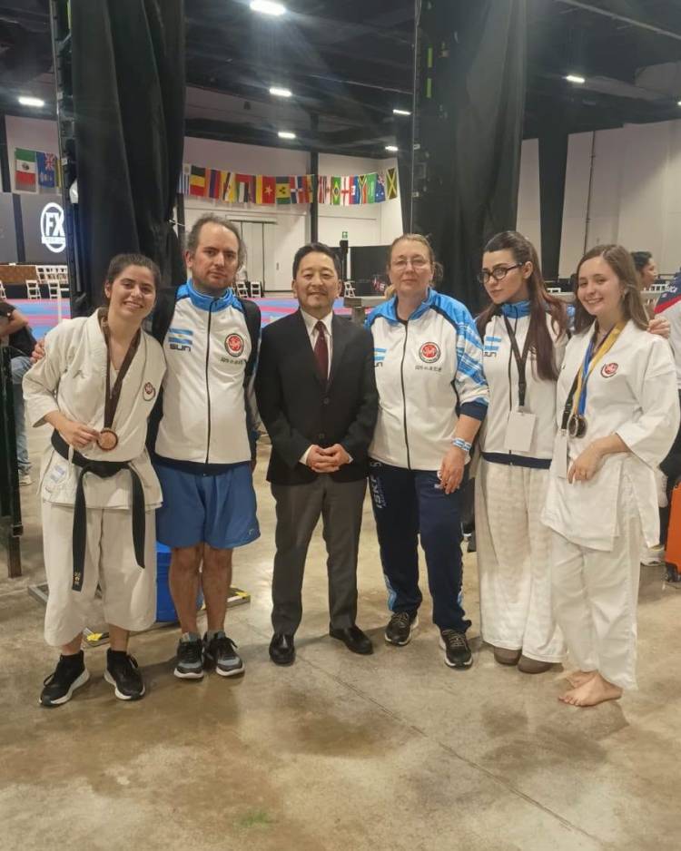 Nueve medallas para Coronel Suárez en la 5ª Copa Mundial de la Federación Internacional de Karate 