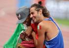 Dos rivales de salto en alto empataron en su marca y decidieron compartir el oro