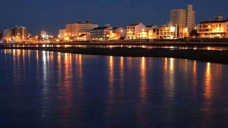 Instalan equipos de generación eléctrica en Monte Hermoso y Marisol