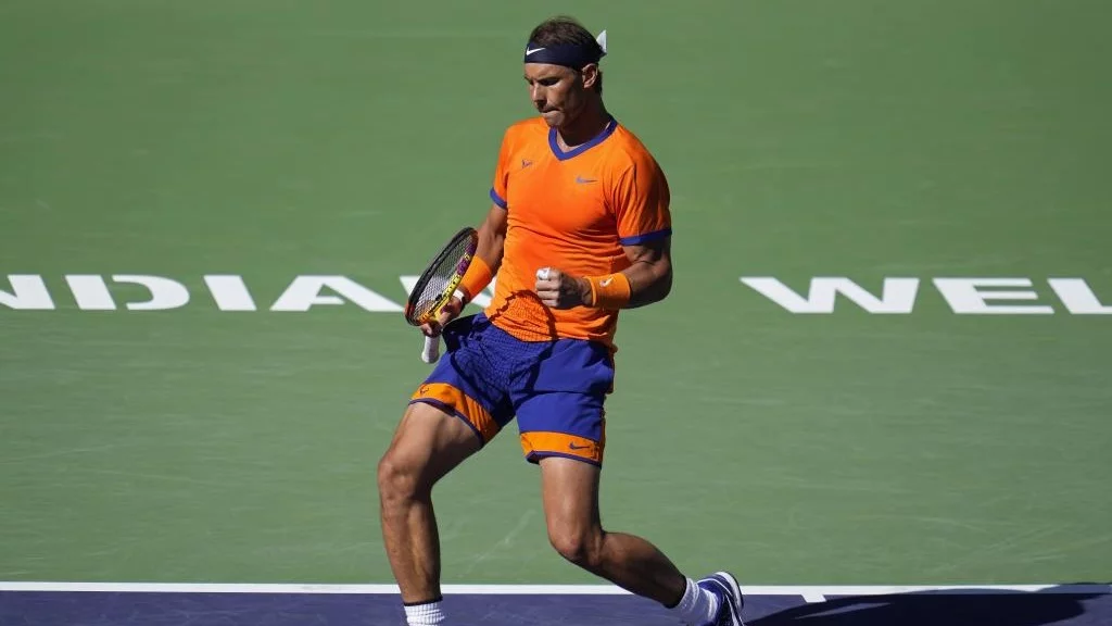 Nadal tuvo que transpirar para avanzar a semifinales y mantener el invicto
