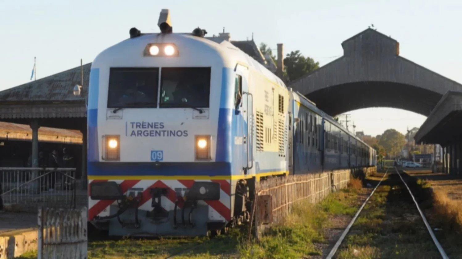 Se levantó el paro de trenes: el servicio se normalizará recién al mediodía