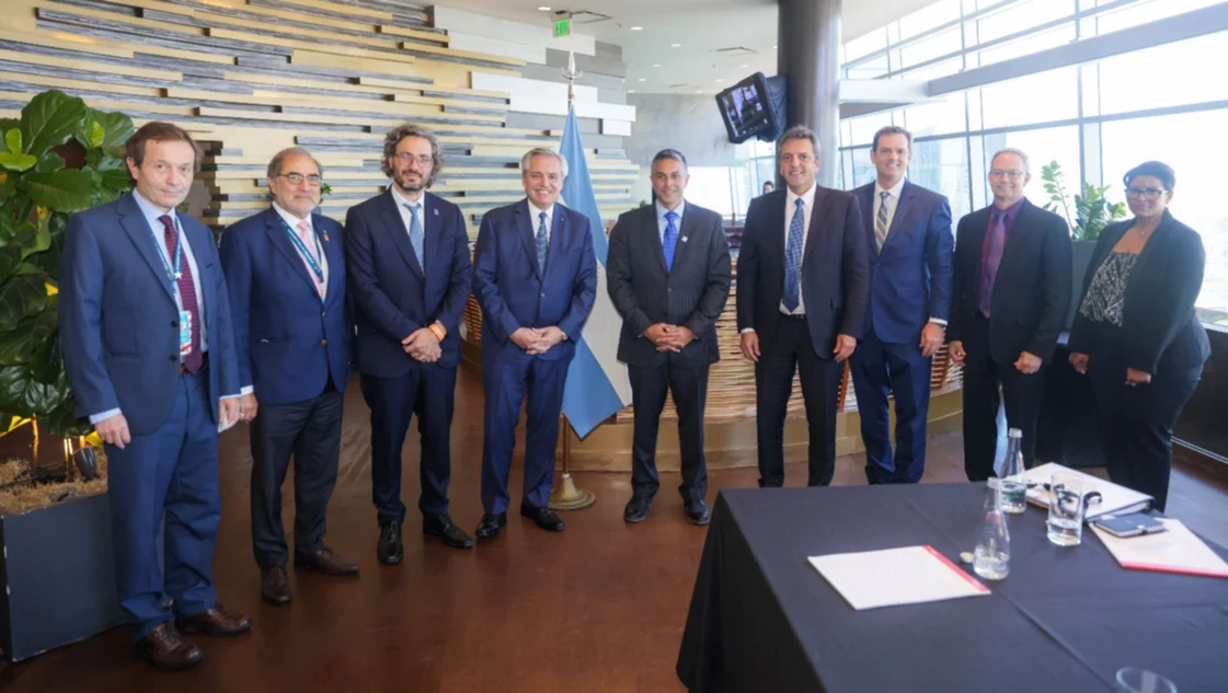 Fernández hablará hoy en la Cumbre de las Américas y mantendrá varias reuniones