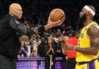 LeBron, a los 38 años, metió 38 y es el máximo anotador de la historia