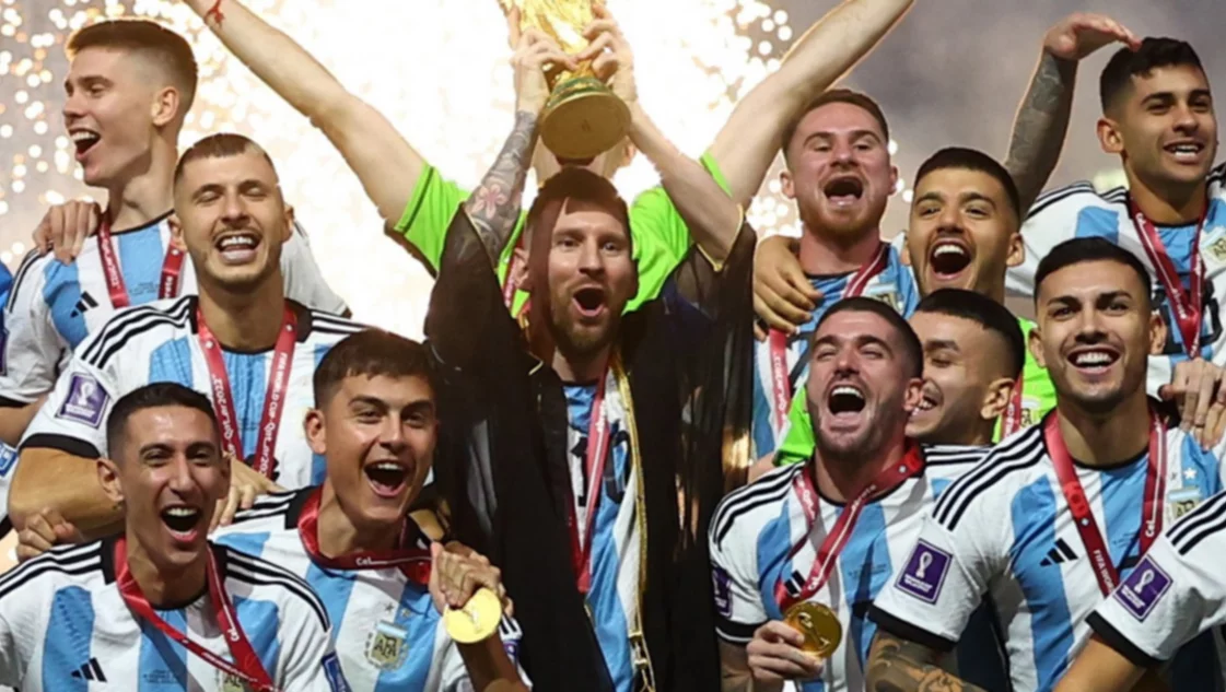 Con varios nuevos nombres, Scaloni dio la primera lista campeona del mundo