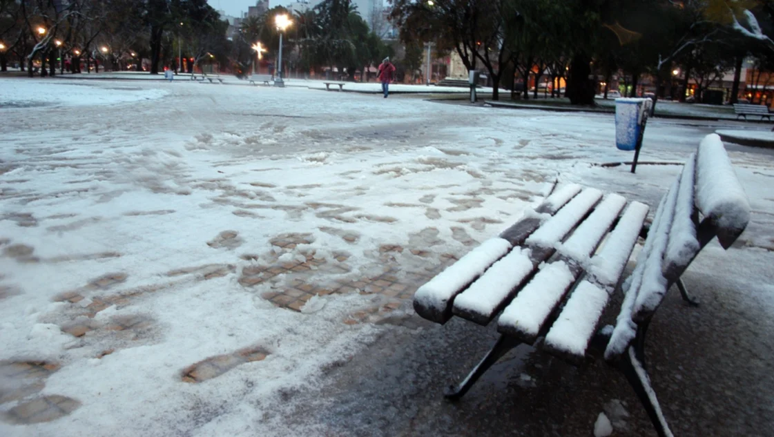Llega una ola polar y crecen las chances de nevadas en la región