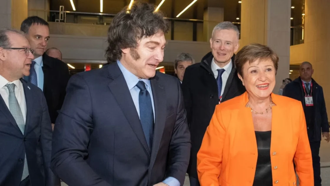 El FMI desembarca en Argentina para llevar adelante la primera revisión del nuevo acuerdo