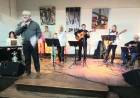 La Biblioteca Sarmiento se lleno de música y danza con la actuación de Voces del Alma