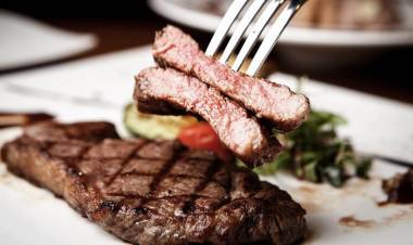 Carnes, lácteos y chocolate: cómo comerlos sin que sea riesgoso para el corazón