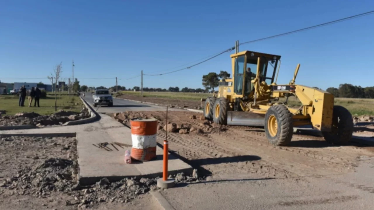 Gay: "Hay varias obras en ejecución en Bahía y hemos trabajado bien con Nación y Provincia"