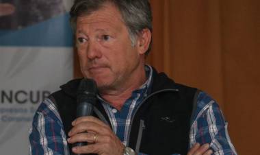 El presidente de la Sociedad Rural, Diego Lodos, dialogó con Miguel Menchi en el programa ''A Primera Hora''