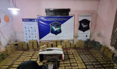 Búnker narco: la policía bonaerense incautó casi 800 kilos de marihuana