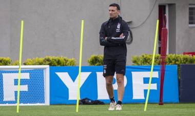 Scaloni prepara la lista para la doble fecha de Eliminatorias
