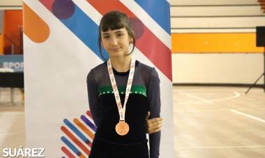 Juegos Bonaerenses 2021: Suárez consiguió su primera medalla de la mano de la patinadora Violeta Schamberger