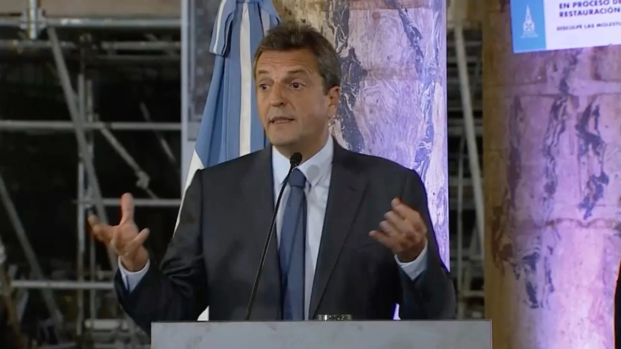 Massa: “La decisión del Gobierno es generar inversión y ahorro en ladrillos”