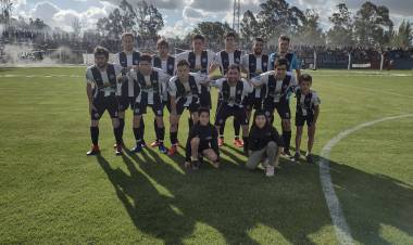 SEMIFINALES DEL FÚTBOL LIGUISTA: BLANCO Y NEGRO Y SAN MARTÍN DE CARHUE FINALISTAS!!!