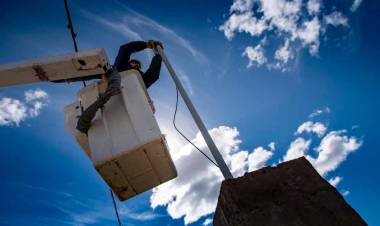 Bahía, un infierno: media ciudad sin luz ni agua en el momento de mayor calor
