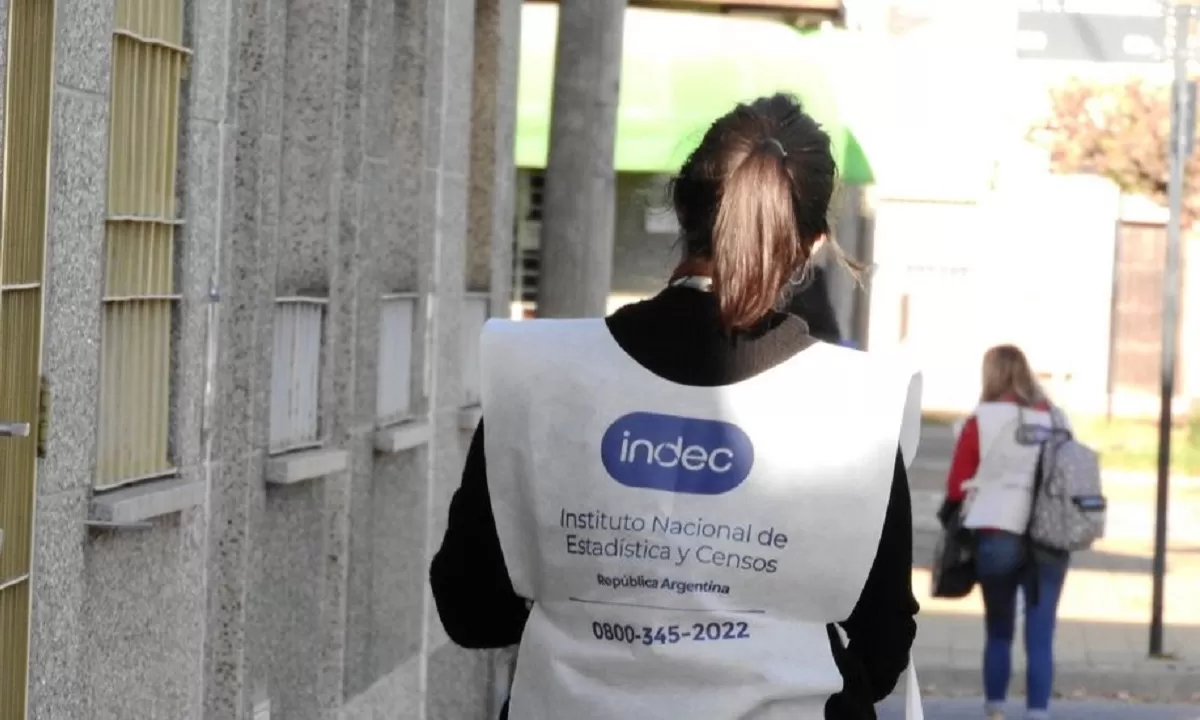 Censistas piden que les paguen con aumentos por la inflación