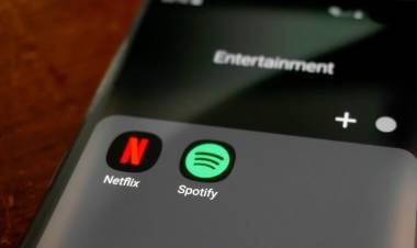 Suba del dólar turista: qué pasa con Netflix, Spotify y el resto de las plataformas