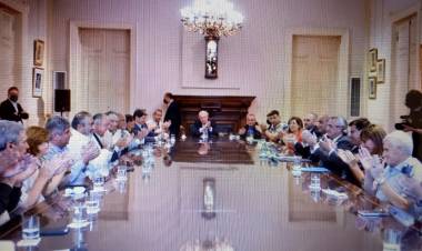 El SMVM aumentará en tres etapas y alcanzará los $57.900 en noviembre