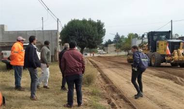 Comenzó la ejecución de 6 cuadras de pavimento