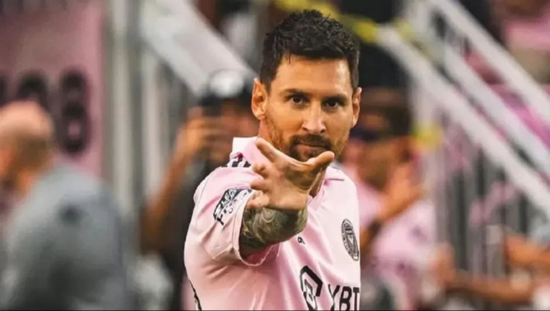 ¿Esta noche Lionel Messi podrá levantar la copa número 45?