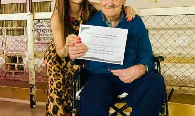 El Intendente Ricardo Moccero participó del cierre de año del Hogar "Domingo Goñi"