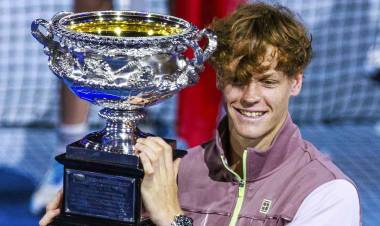 Sinner remontó un 0-2 contra Medvedev y logró su primer título de Grand Slam