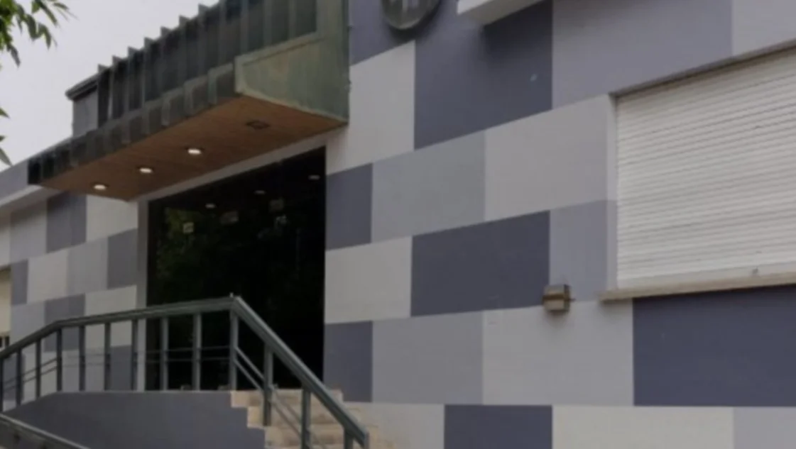 Pringles: un chico de 13 años, en terapia intensiva tras comer una golosina de la calle