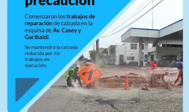 Reparación calzada esquina Garibaldi y avenida Casey