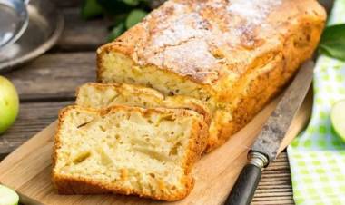 Budín de manzana y yogur: esponjoso, delicioso y súper fácil