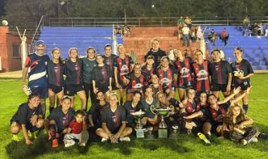 Finalizó el cuadrangular de Fútbol Femenino organizado por Peñarol de Pigue