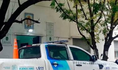 Alarma en colegio de La Plata: un alumno habría ingresado con armas y generó pánico