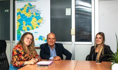 Moccero gestionó 15 nuevas maquinarias para el Taller Textil Municipal