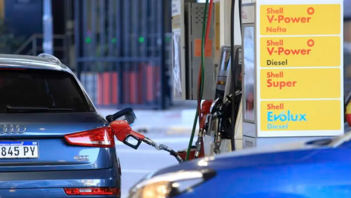 El aumento de la nafta profundiza la caída del consumo por 3er mes consecutivo