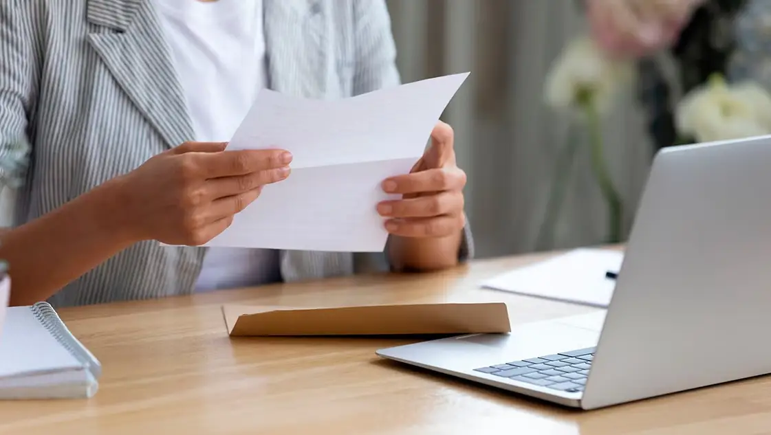 Cambian los recibos de sueldo, que detallarán cuáles son los costos para el empleador