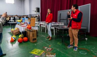 Más de 400 alumnos de la Secundaria N° 1 eligieron modo avión