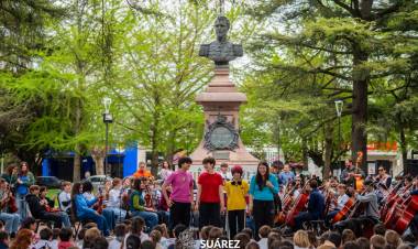 Estudiarte 2026: el arte y el talento joven coparon la plaza San Martín