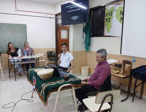 Disertación del Antropologo del Conicet Rafael Curtoni en el Instituto de Formación y Técnica N°160